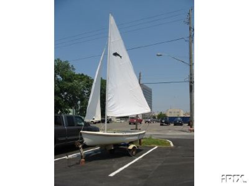 Puffer Sailboat by AMF Alcort